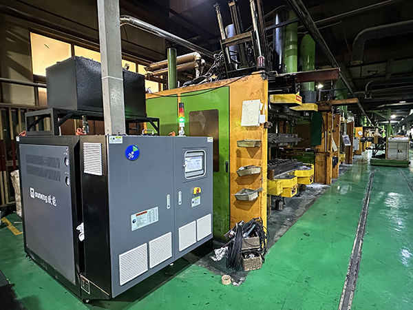 模具控溫油溫機(jī)